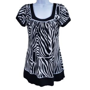 Zebra-print scoopneck flowy-fit blouse with black trim by Tempted / Womens Small